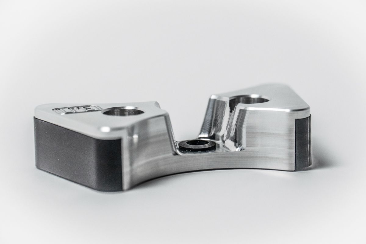 VVT DELETE FRONT COVER KIT BUNDLE WITH TIMING CHAIN GUIDE